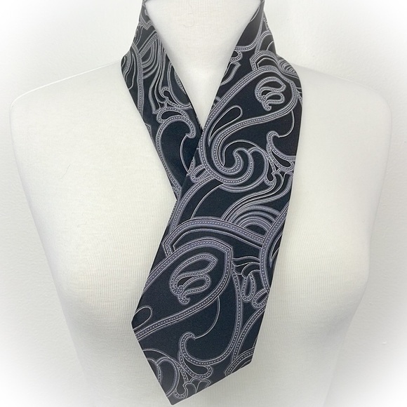 💕Very Handsome Black & White Mens Silk Tie💕 - Picture 6 of 12